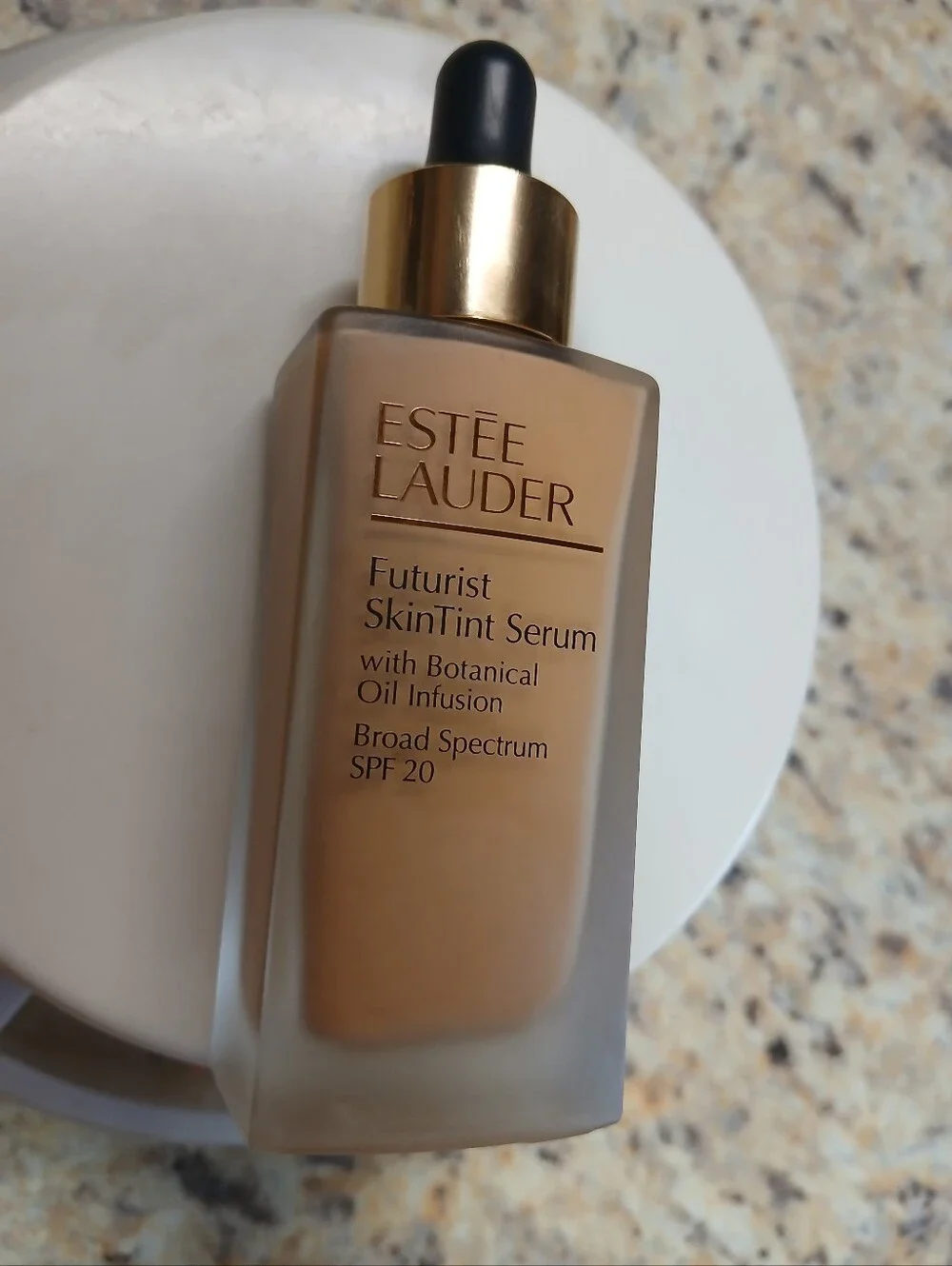 Estee Lauder Futurist SkinTint Serum
